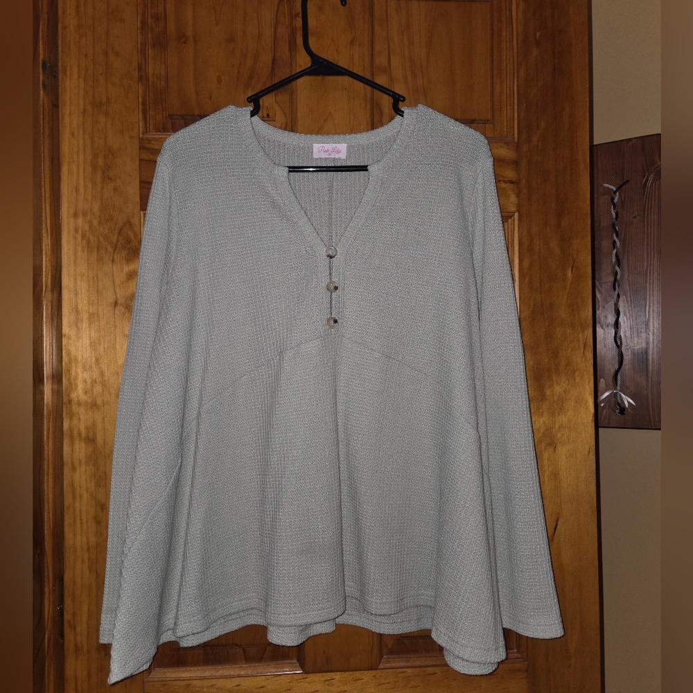 Pink Lily Soft Green Buttoned Blouse